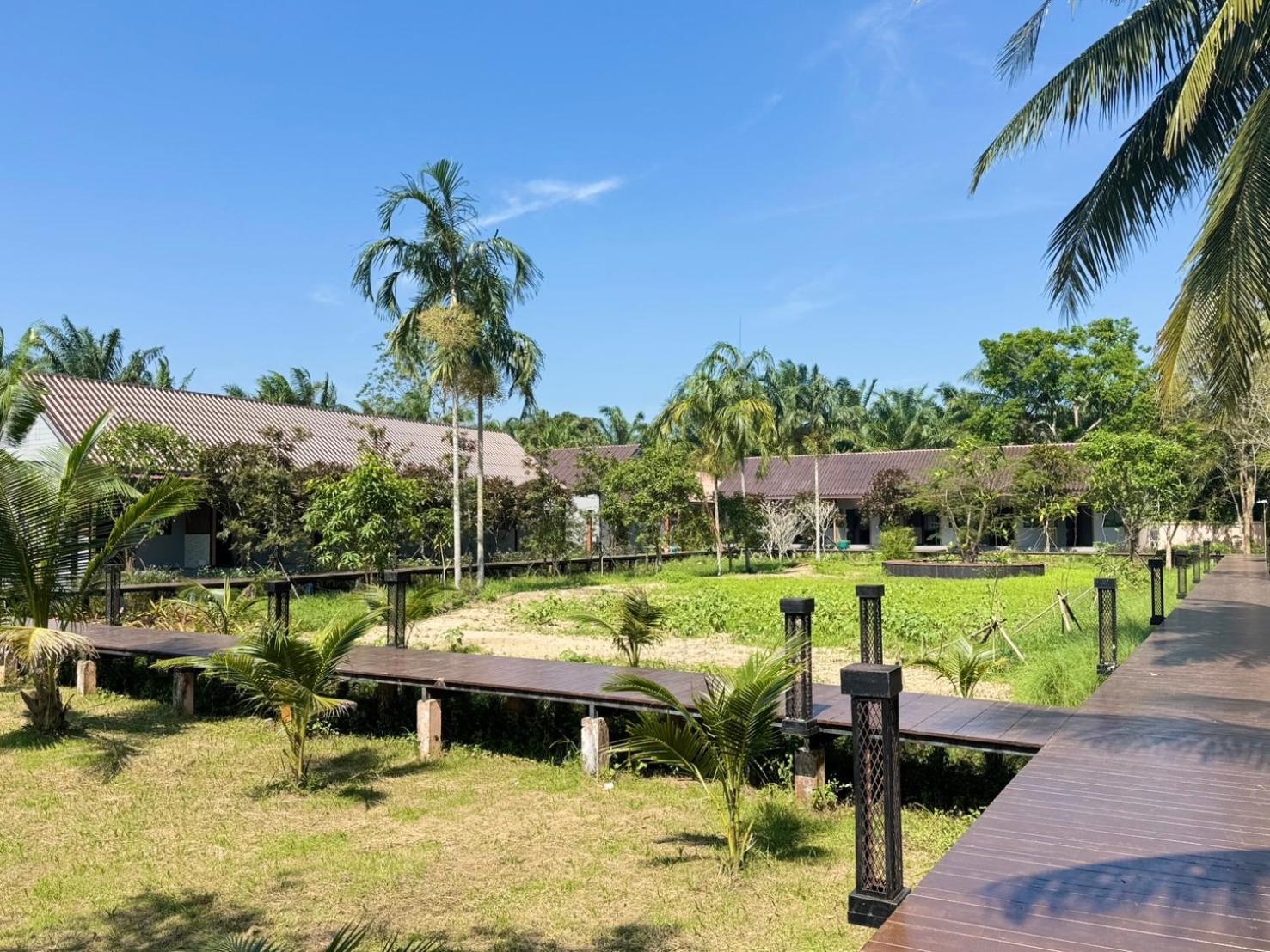 Tusita Wellness Resort Paktako Bagian luar foto